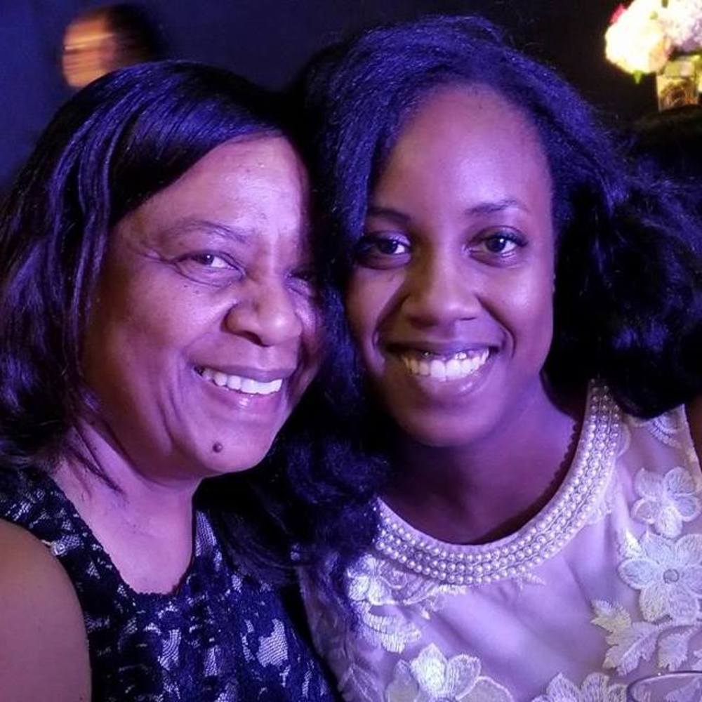 Meet your Posher, Lori